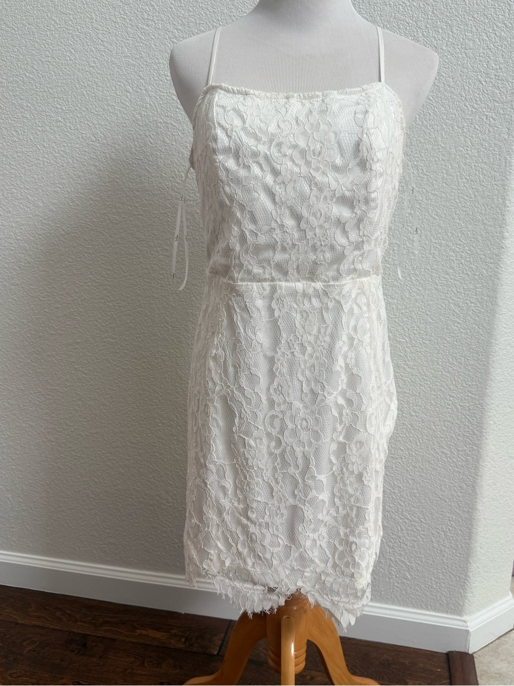 Lulus white lace dress